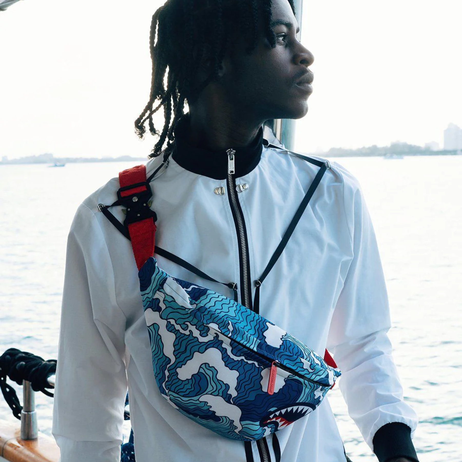 Riñonera Sprayground SHARK WAVE SAVVY